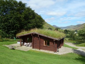 2 Bedroom Log Cabin Clashmore with Hot Tub in the Cairngorms, Perthshire, Scotland